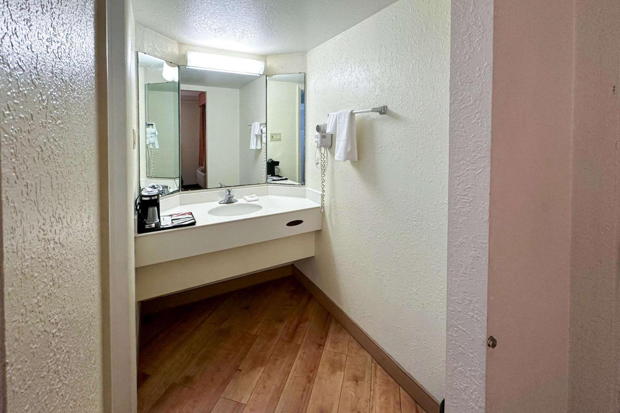 Days Inn By Wyndham Augusta Washington Rd Buitenkant foto